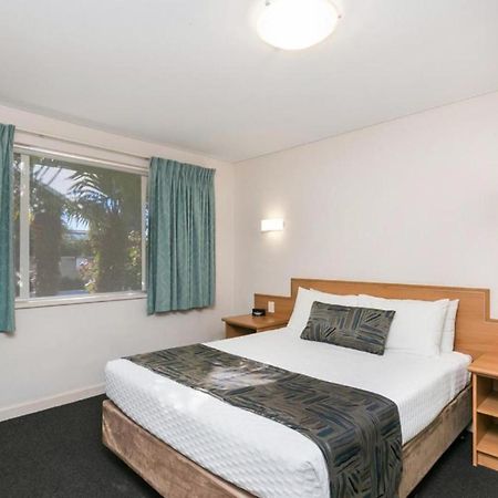 Great Eastern Motor Lodge Perth Room photo